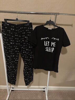 Women’s pajamas large